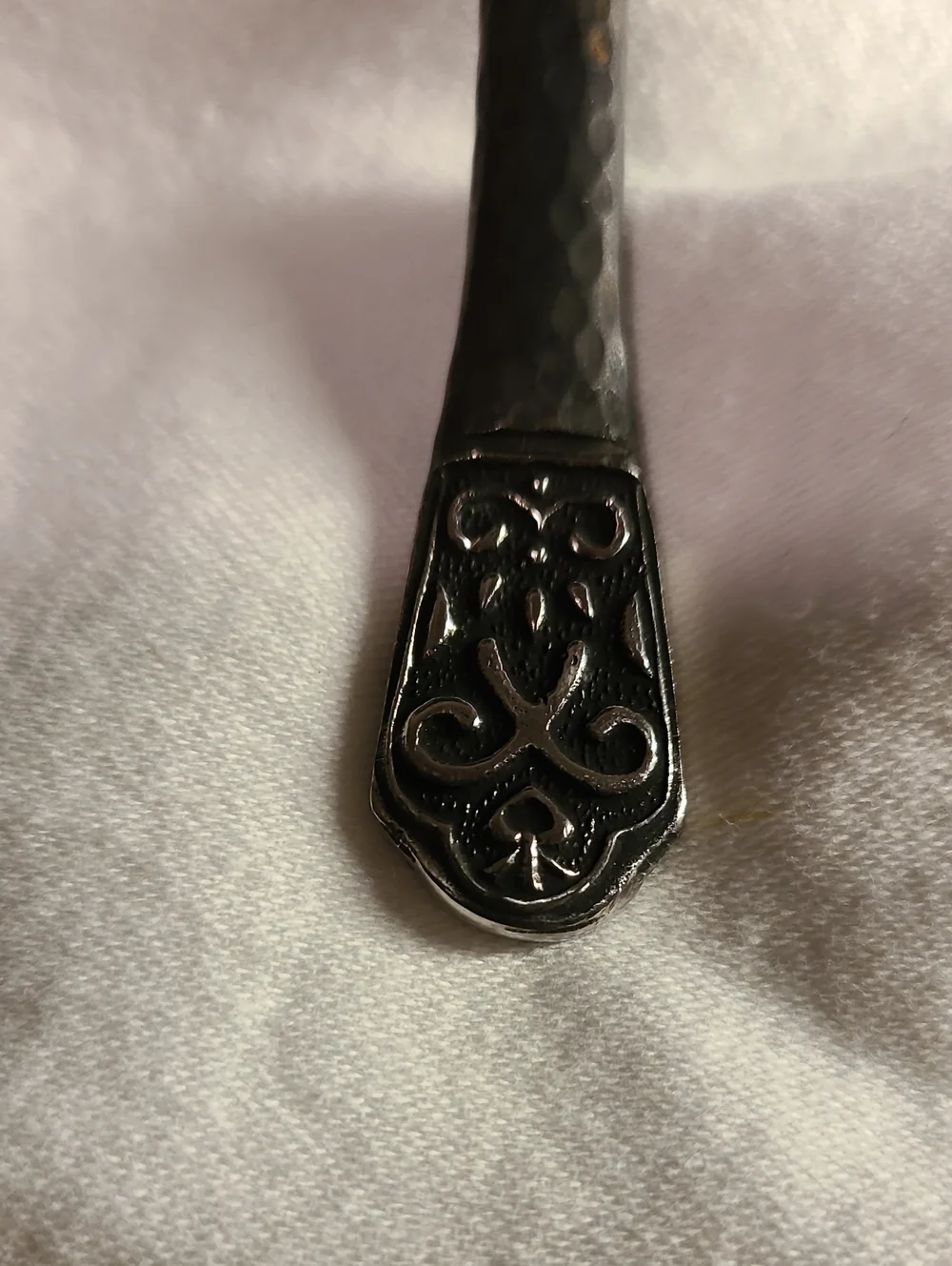 Avalon Spoon Hammered Flatware Silver Black